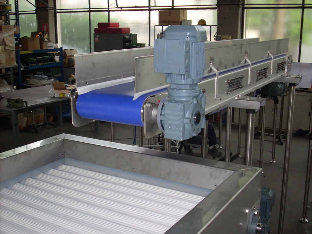 TRASPORTO A TAPPETO (FILEminimizer)